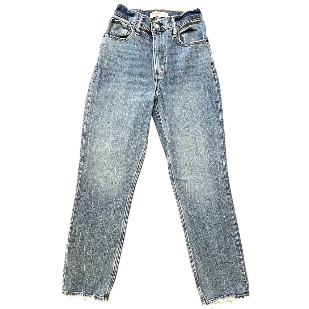 Abercrombie 90s Straight Jeans 26/2 S Curve Love Ultra High Rise Raw Hem